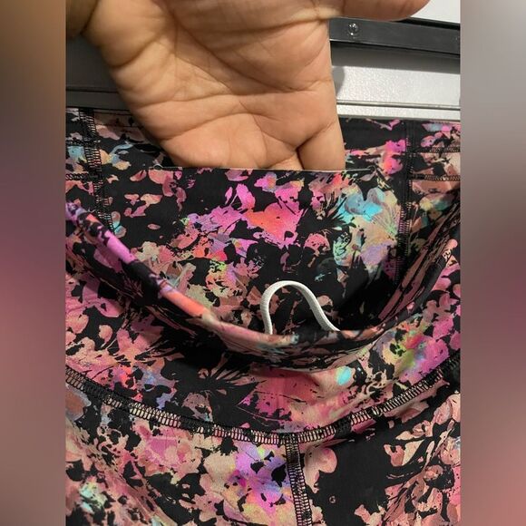 Lululemon legging - Picture 7 of 8